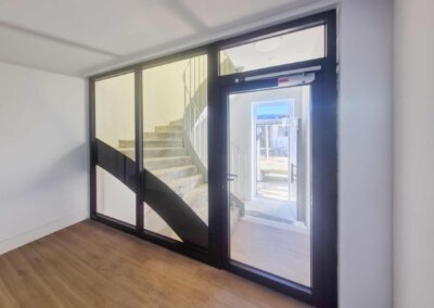 Brandschutzfenster Brandschutztuere Brandschutzglas Aluminium Anthrazit