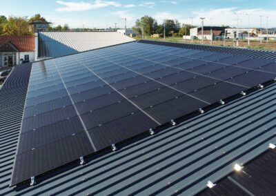 Carport für Autohaus, Energie sparen mit Photovoltaik