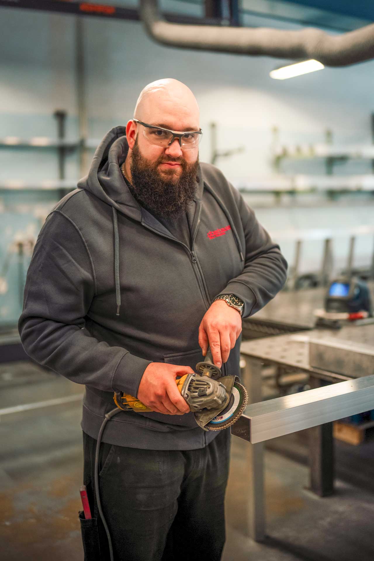 Jobs bei Oberhauser Bau-Systeme GmbH, Metallbauer, Statiker, Bürokaufleute