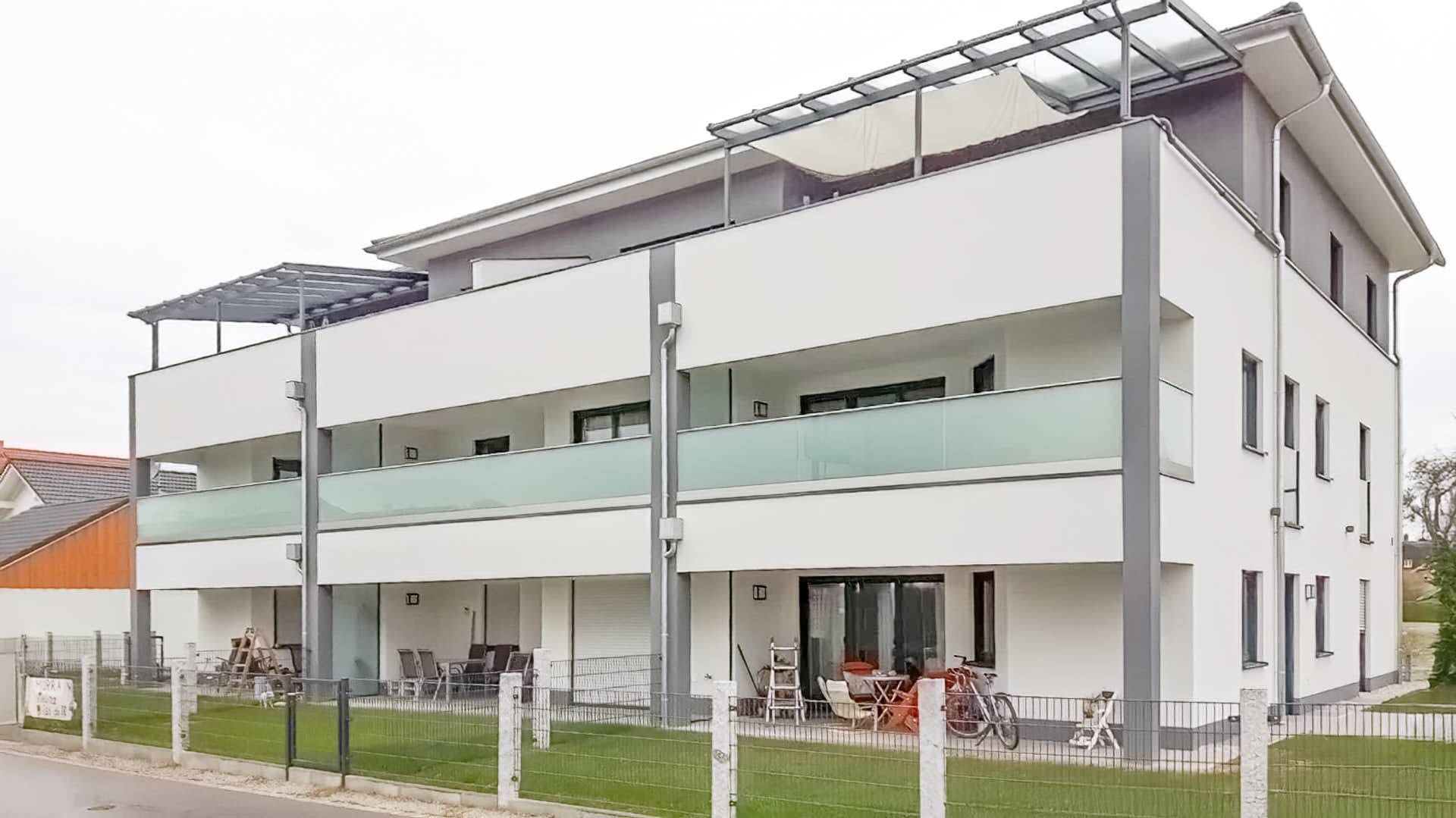 Balkonverglasungen für Bauträger, Glasbalkone