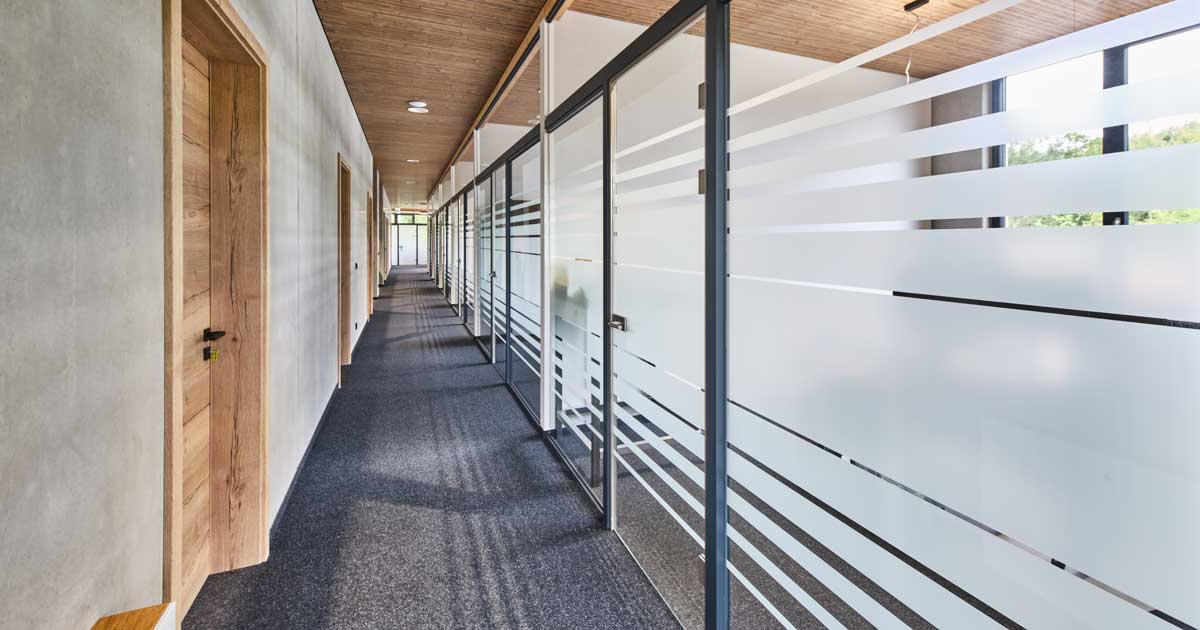 Glasbau Glaswände, Glastrenner, moderne Büroelemente