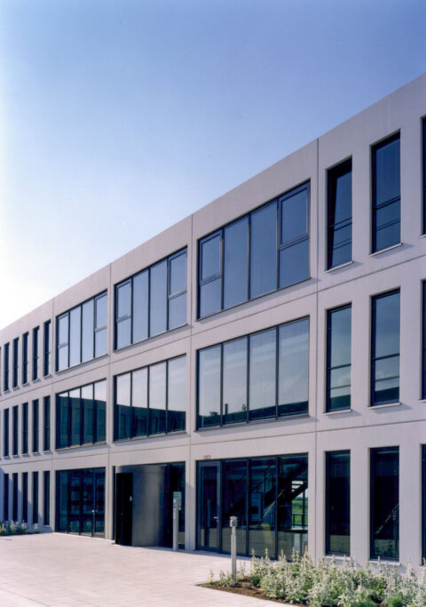 oberhauser-metallbau-systeme-unterholzer-gmbh-gruenderzentrum-garching-fensterbau