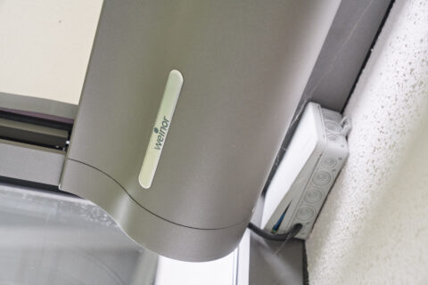 Sonnenschutz Unterdachmarkise Sottezza von Weinor für Terrassenüberdachung oder Kaltwintergarten.