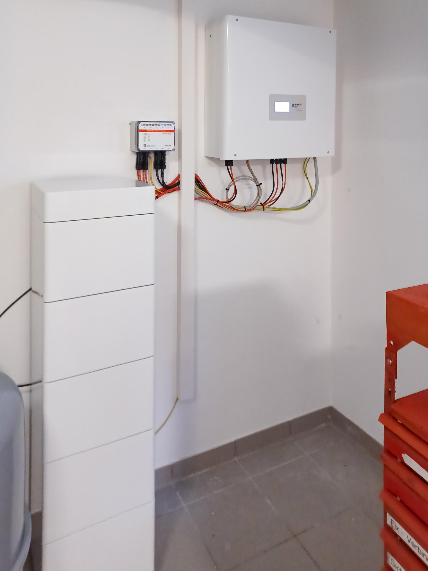 photovoltaik-batterie-speicher-rct-wechselrichter